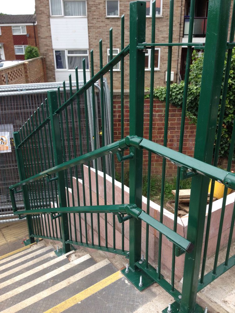 vertical-bar-green-railings-vert-bar-railing-panel-jb-corrie